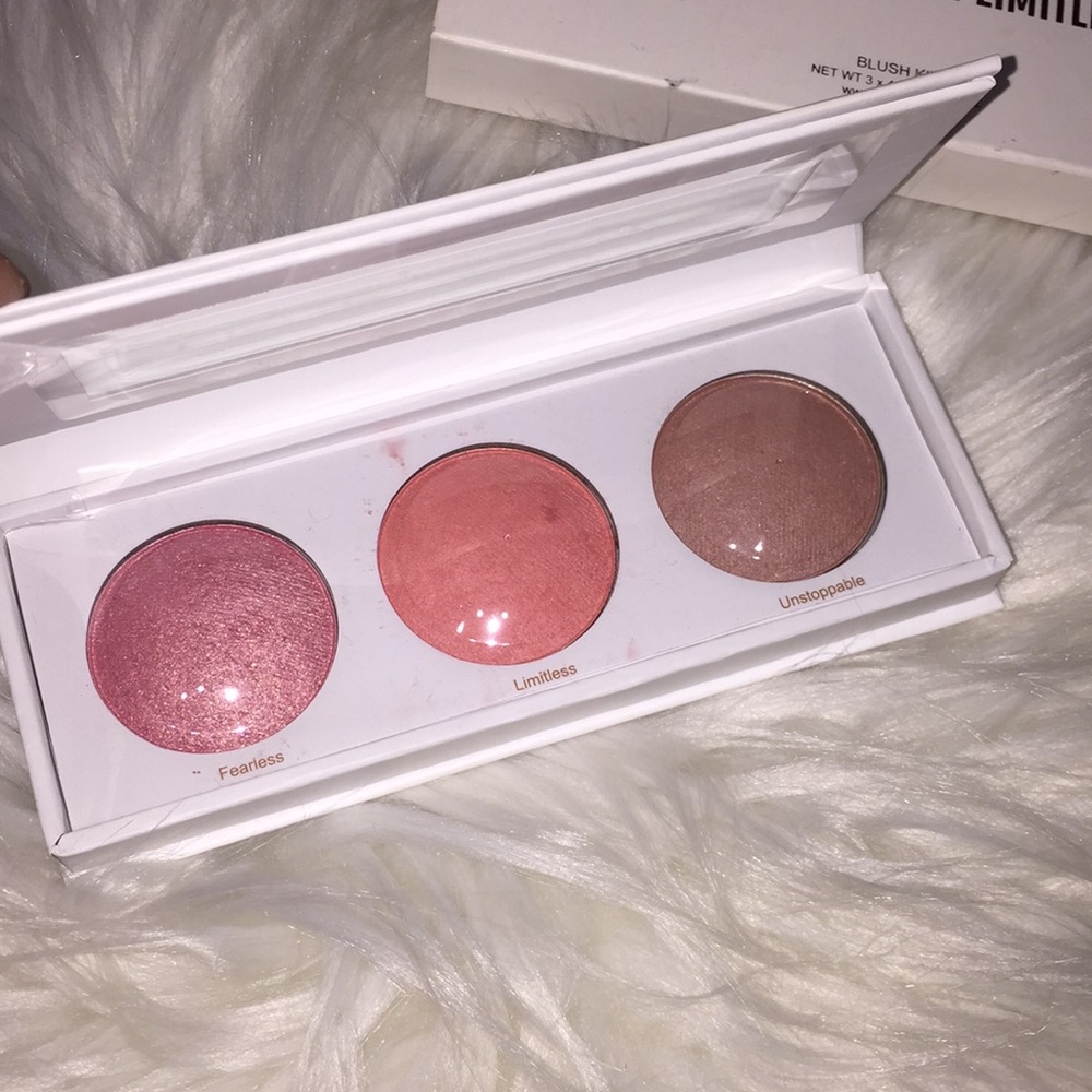 Blush Kit - Picture 2 of 2